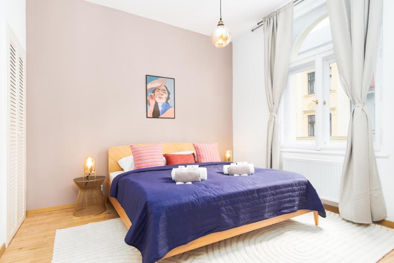 Days - Eclectic In Trendy Area Lejlighed Prag